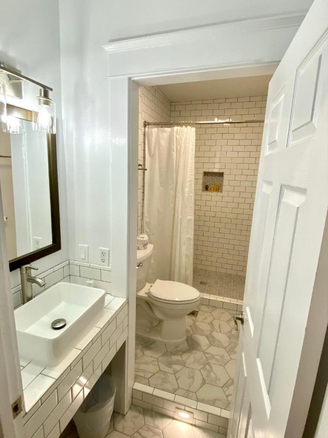 Hotel The Edgewater Avalon Esterno foto
